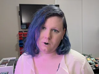 LizPlaysMagic profile