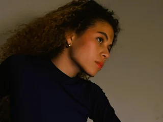 LylyNoir profile