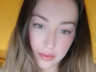 MariahMoonXO profile