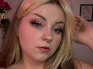 MaxineMoonxx profile