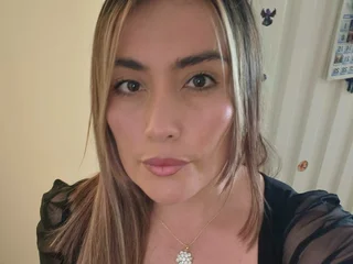 MiaAmador profile