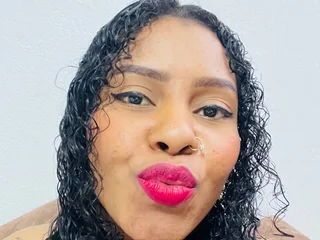 Mia_scarlett69
