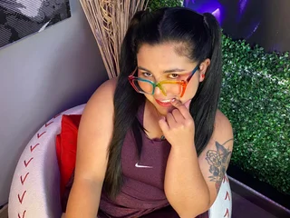 MikaelaJoness profile