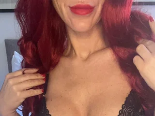 Monica_Steals profile