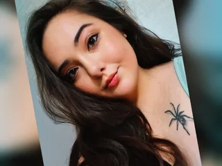 NinaNola profile