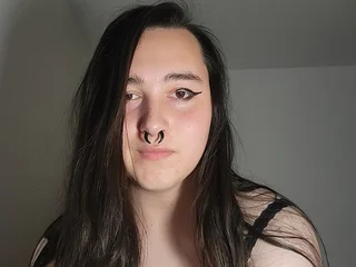 Nonbinarybeauty20 profile