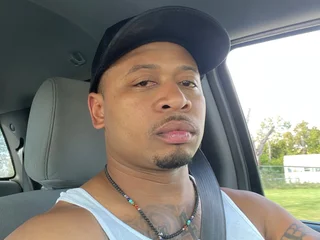 Oneufakind86 profile