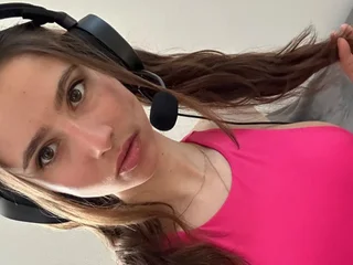 SeliyaStream profile