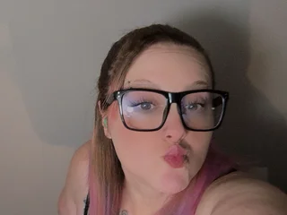 VELVETDesires profile