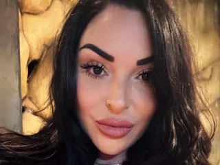 VictoriaSummersUK profile