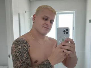 Zeusmasterhorny profile