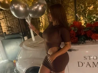 carolineecardenass19 profile