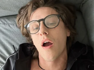 longdickelijah profile