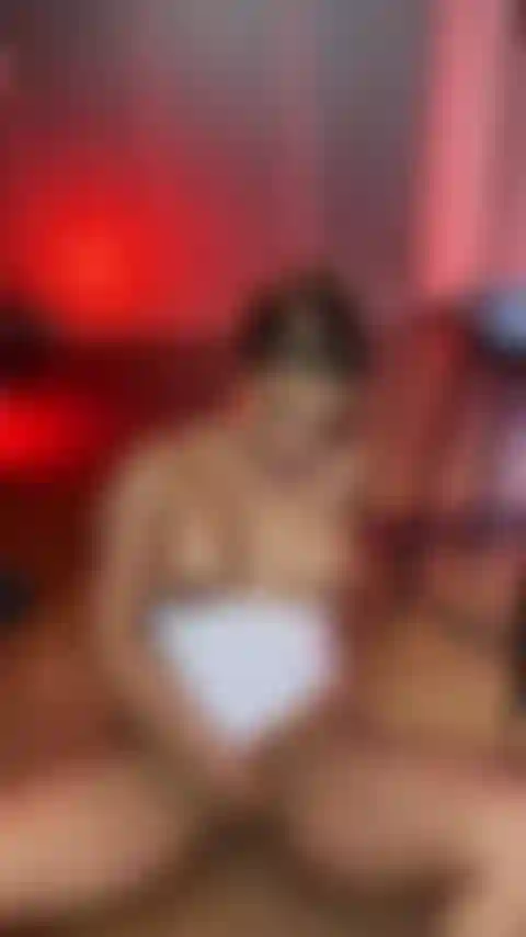 Aceite para follarme el coño duro.