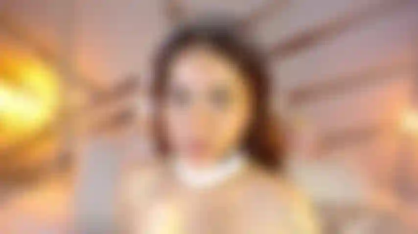 Mírame chuparte la polla mientras la mojo con mi saliva hasta correrte en mi boca, te encantará ver tu leche!!