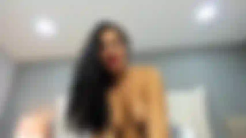 Pov: cabalgando tu polla dura en vaquera.