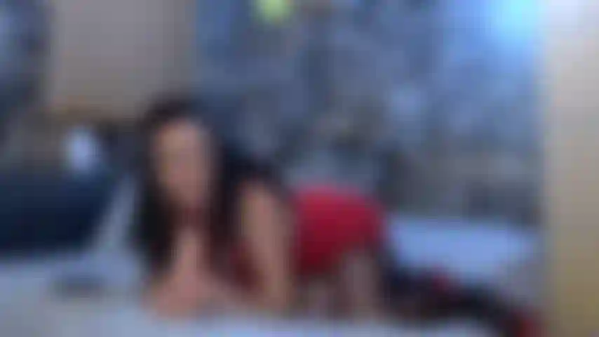 Chupando mi juguete favorito y mi madrastra de juegos de rol.