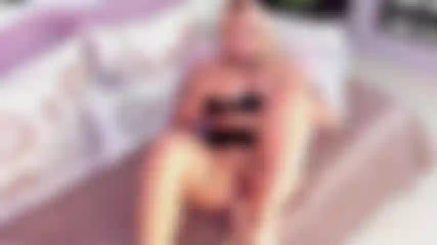 Squirt y me corro con mi máquina de follar.