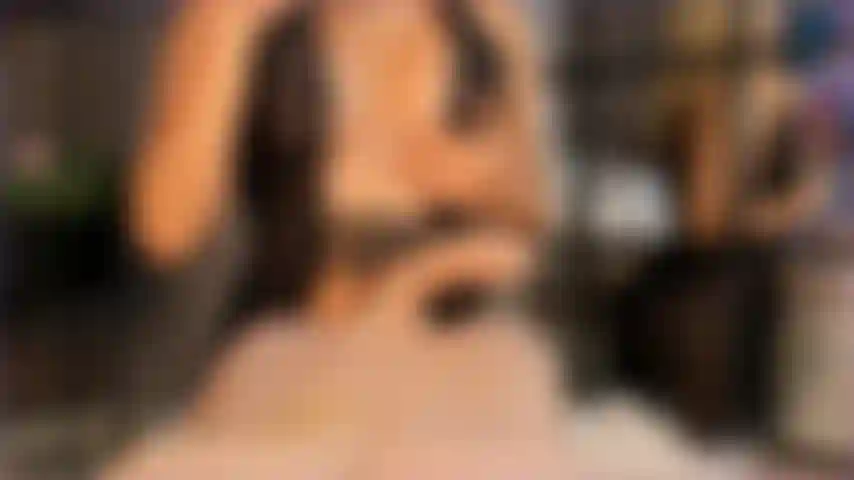 Abbie paja de tetas.