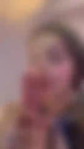 Me encanta saborear tu polla.