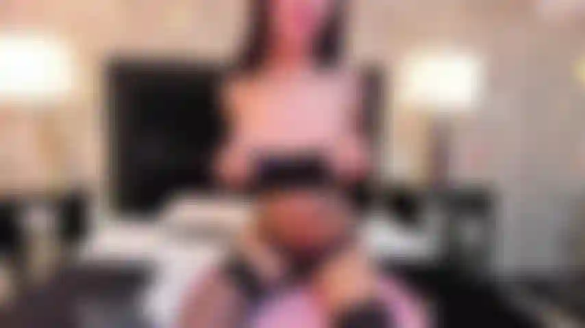 Estos agujeros quieren ser llenados por ti.