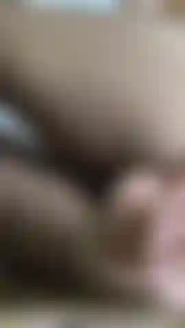 Follada orgásmica sobre la mesa.