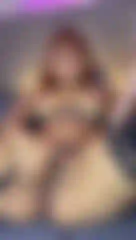 Me masturbo rico con mis dedos.