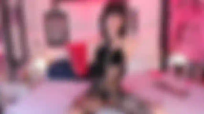 I am your favorite playful Trans. Do you want to play with me and discover how rich I am?