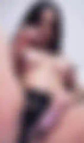 Playing with my pussy