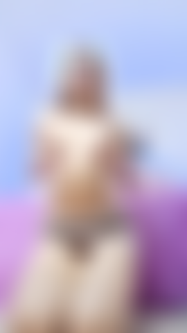 Tu sumisa perfecta... Obedeciendo cada orden.