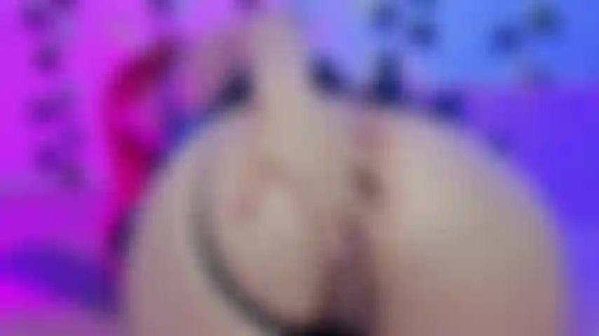 Tus dedos en mi culo de puta con mucha saliva.