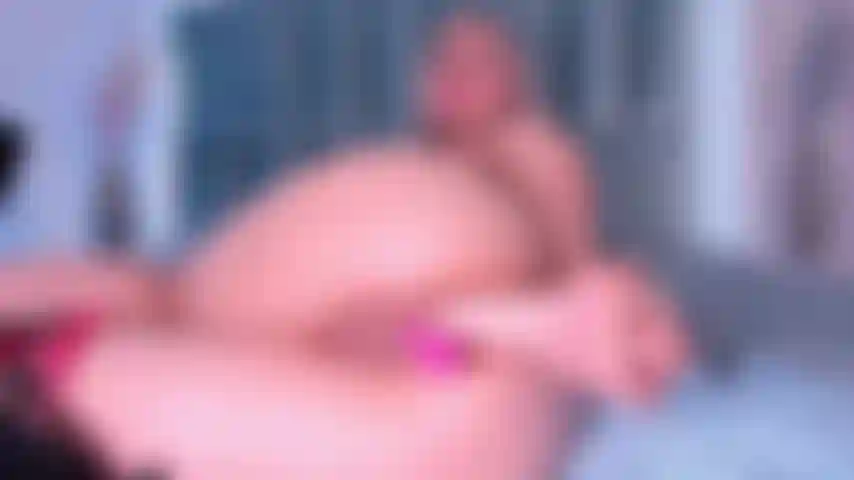 Follame el culo muy fuerte.