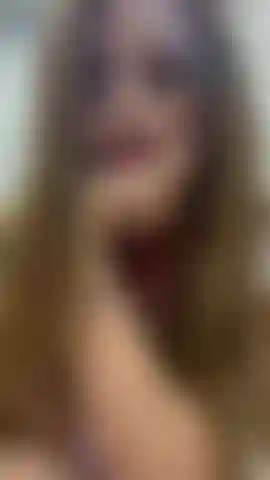 Mis curvas calientes, mis tetas rebotando y esta lencería rosa te llevarán al límite no podrás resistirte te aseguro que explotarás.