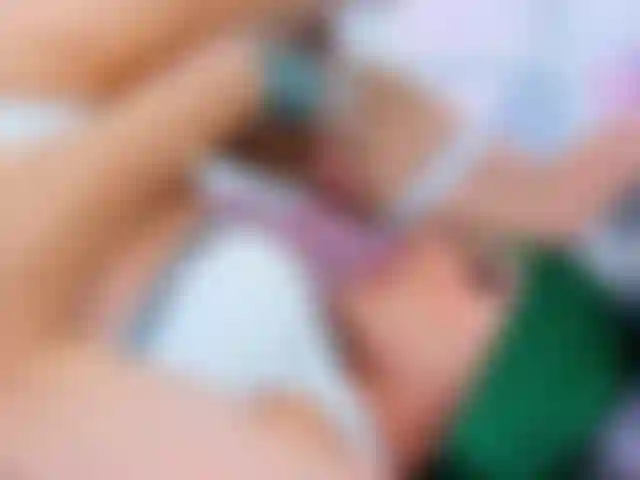 Video completo autochupo semen en la cara, mucha leche 10 tomas y me las comí.