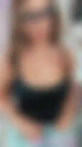 Ayúdame a quitarme estos jeans, no desnuda.