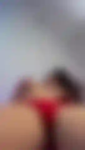 Ven a jugar con mi coño.