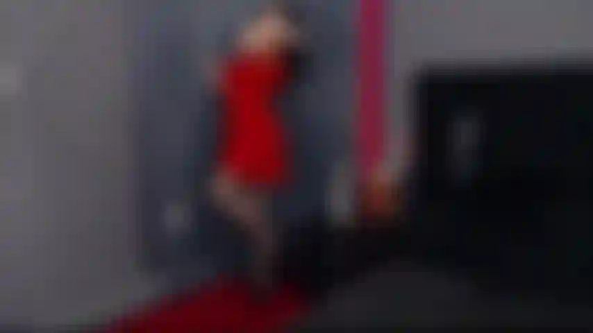 No uso bragas debajo de mi vestido.