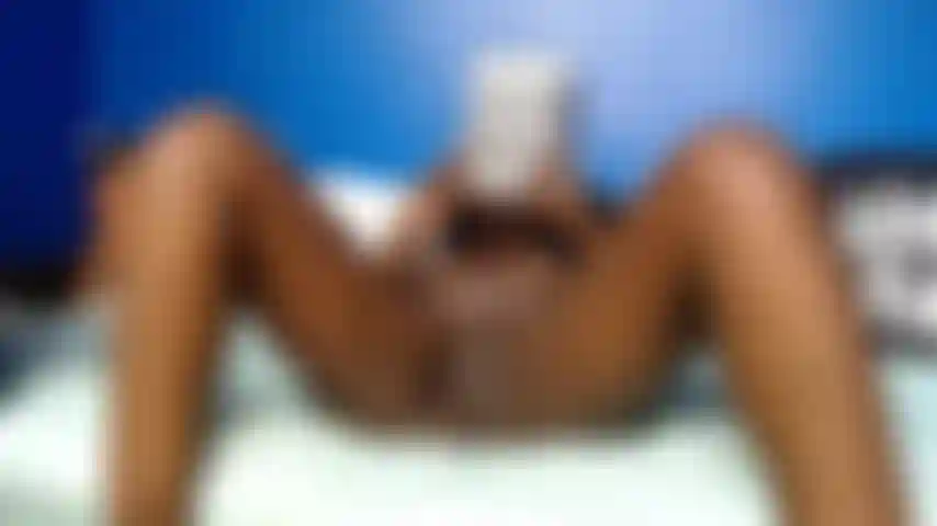 Lee naked.