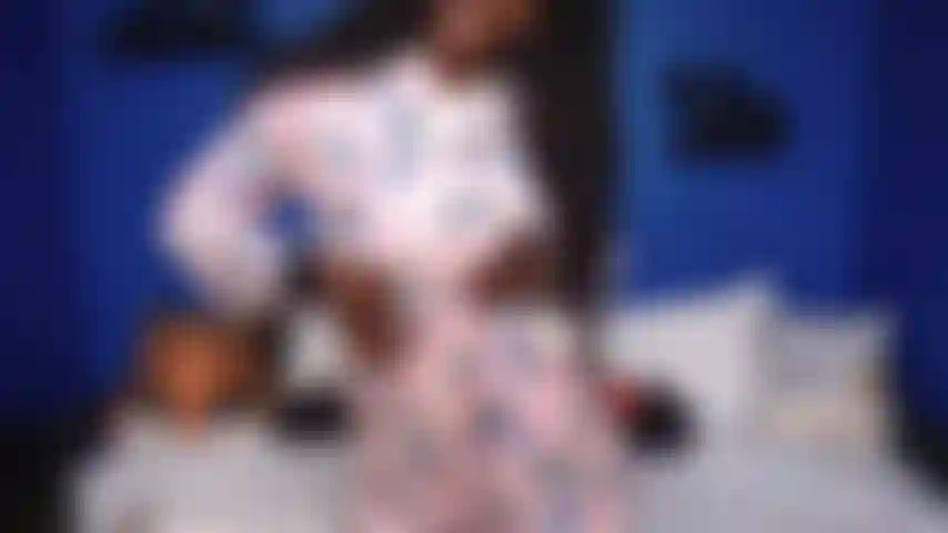 Pinguino onsie strip tease.