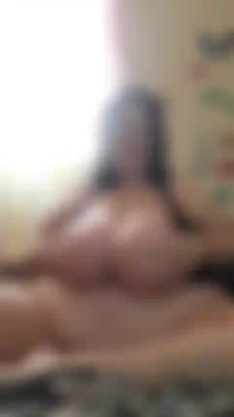 Ensuciando una tanga para un comprador.