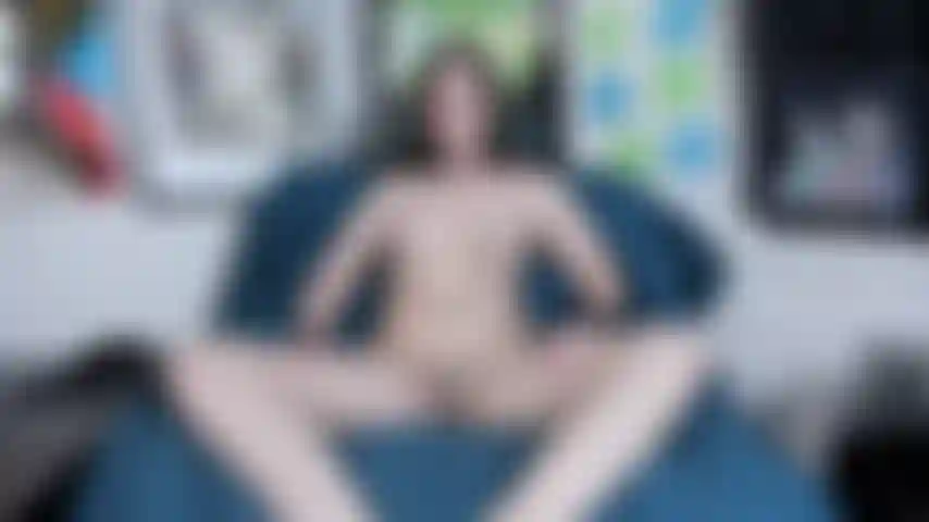 Una esclava sumisa que me folla todos los agujeros. La