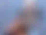 Daenerys targaryen, madre de dragones, tu nueva reina, busca una nueva mano. Mientras está rodeada de sus dragones, te dice que necesita a alguien en quien pueda confiar, que la obedezca en cada coma.