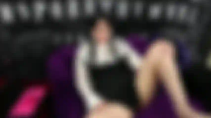 Miercoles masturbacion con njoy wand.