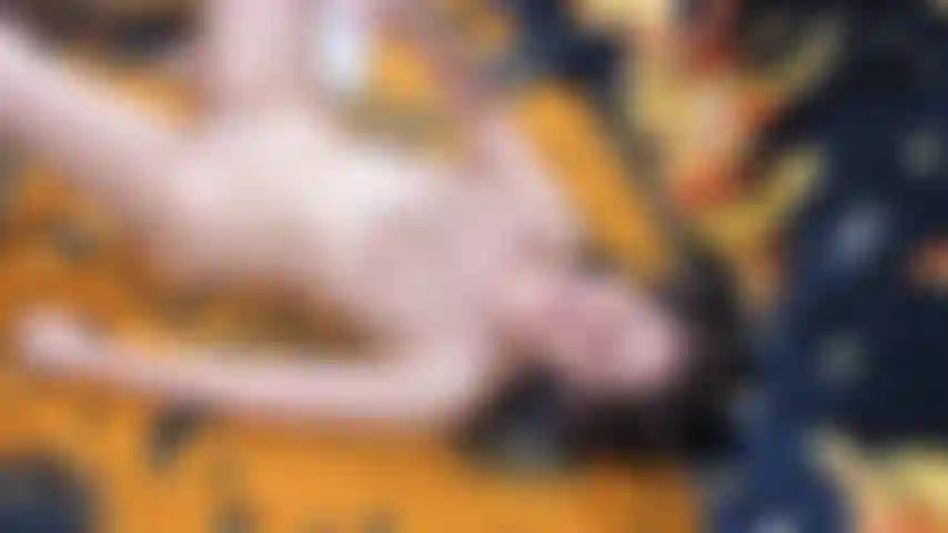 La princesa aceitosa leia folla con un consolador.