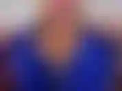 Para fetichistas y fashionistas por petición popular. Mi figura femenina completa resplandeciente con un vestido azul real, medias blancas y lencería rosa fuerte debajo. Tu mandíbula caerá, tus ojos se abrirán, cuando.