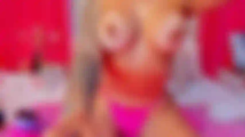 Tetas grandes y follada anal, show completo.