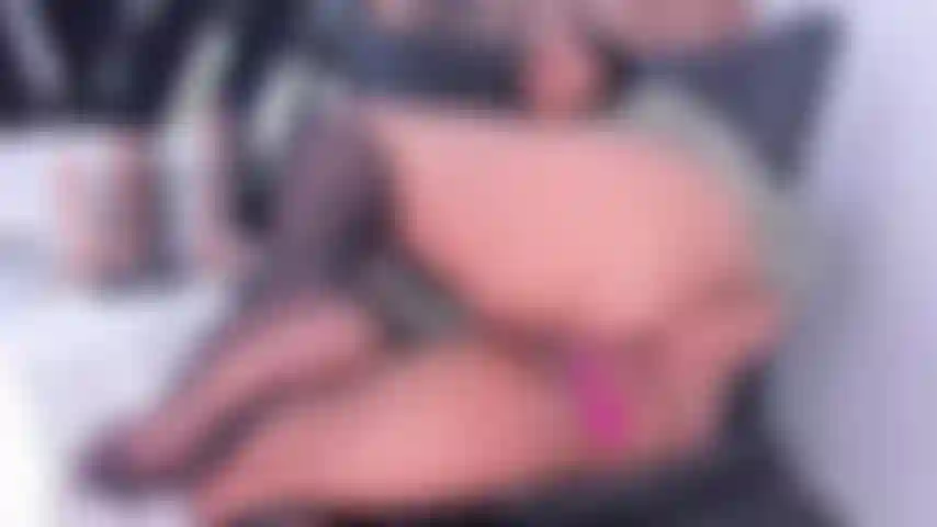 Dedos en el culo y masturbacion en la habitacion!!!