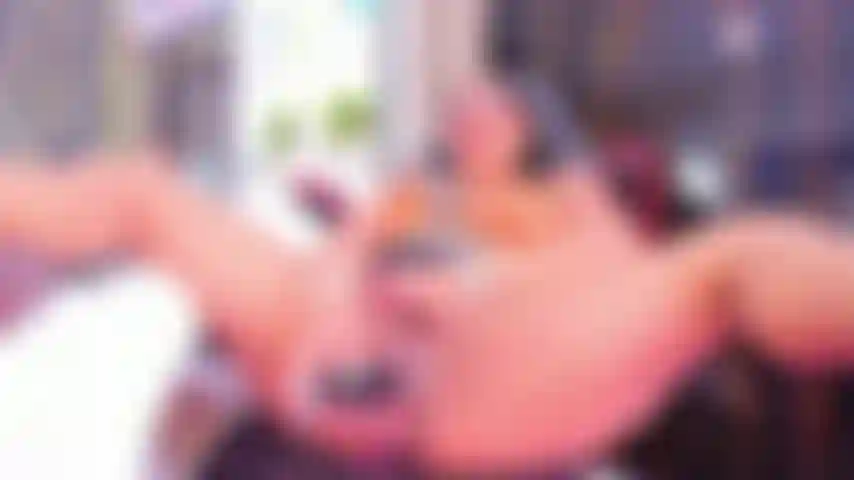 Que rico se siente el domi, sus vibraciones son deliciosas dentro de mi coño.