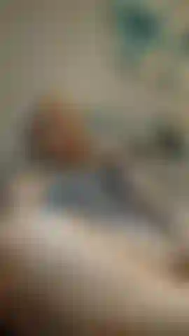 Fumando mientras me masturbo provocando.