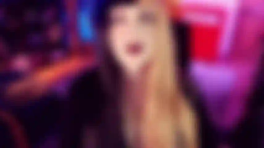Cei para los bichos raros: nadie quiere follarte porque eres un bicho raro, así que serás un jodido de por vida. Sacúdela por mí ahora. Jerk it por mis grandes tetas.